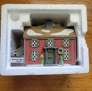 Dept. 56 New England Village Shingle Creek House